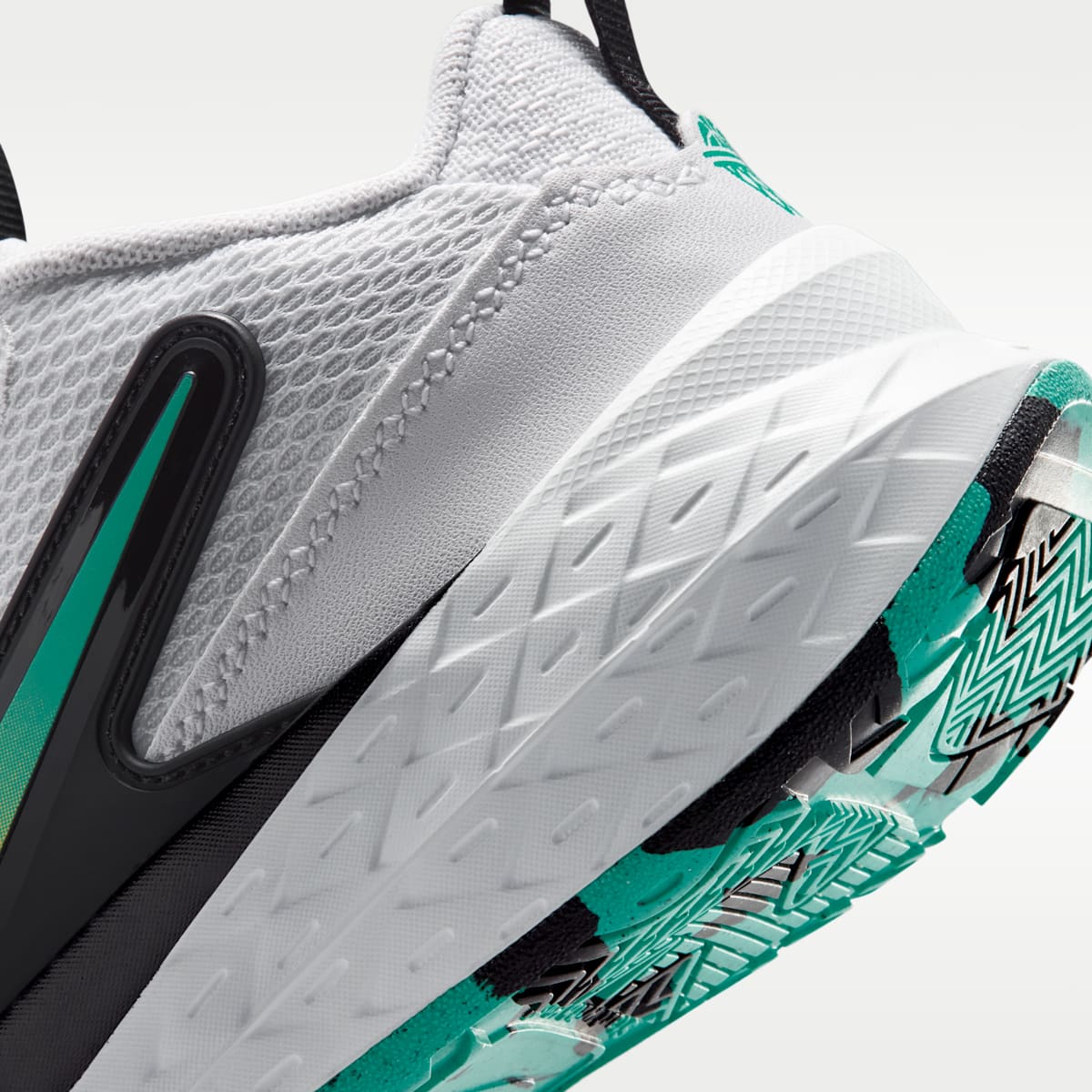 Nike Team Hustle D 12 Little Kids' Shoes - White/Black/Clear Emerald/Topaz Gold