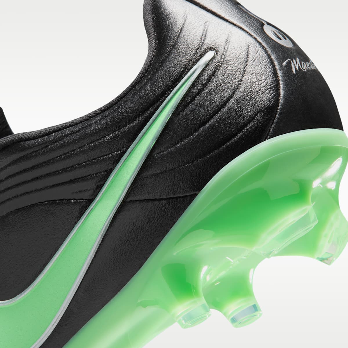 Women's Nike Tiempo Maestro Academy Multi-Ground Low-Top Soccer Cleats - Black/Black/Illusion Green