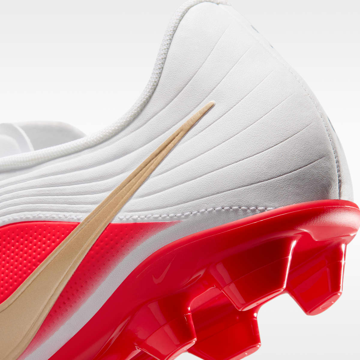 Nike Tiempo Maestro Club Multi-Ground Low-Top Soccer Cleats - White/Bright Crimson/Blur - Image 9