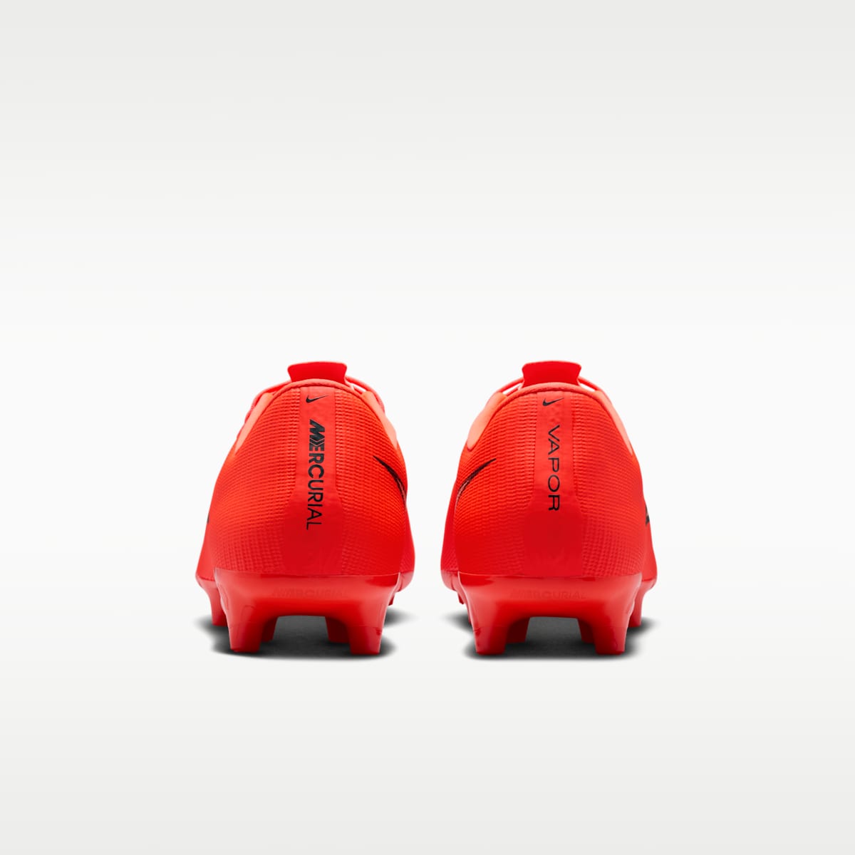 Women's Nike Mercurial Vapor 17 Academy Multi-Ground Low-Top Soccer Cleats - Bright Crimson/Blur