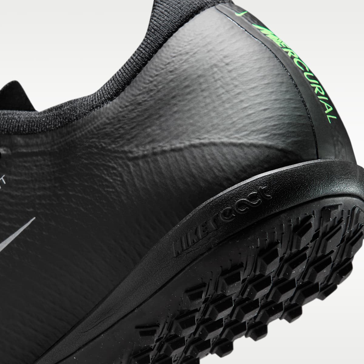 Nike Mercurial Vapor 17 Pro Turf Low-Top Soccer Shoes - Black/Black/Illusion Green - Image 8
