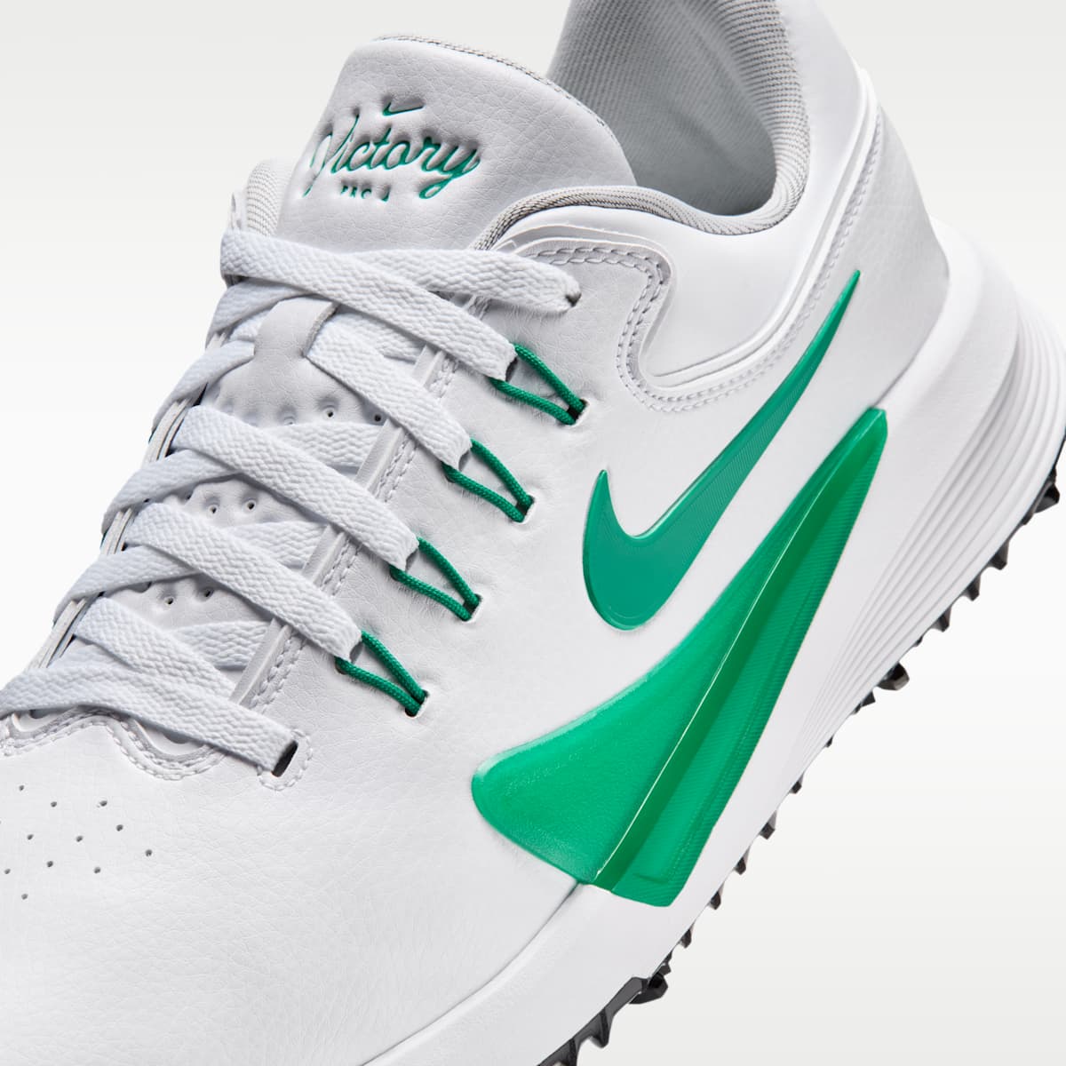 Women's Nike Victory Pro 4 Golf Shoes - White/Black/Malachite