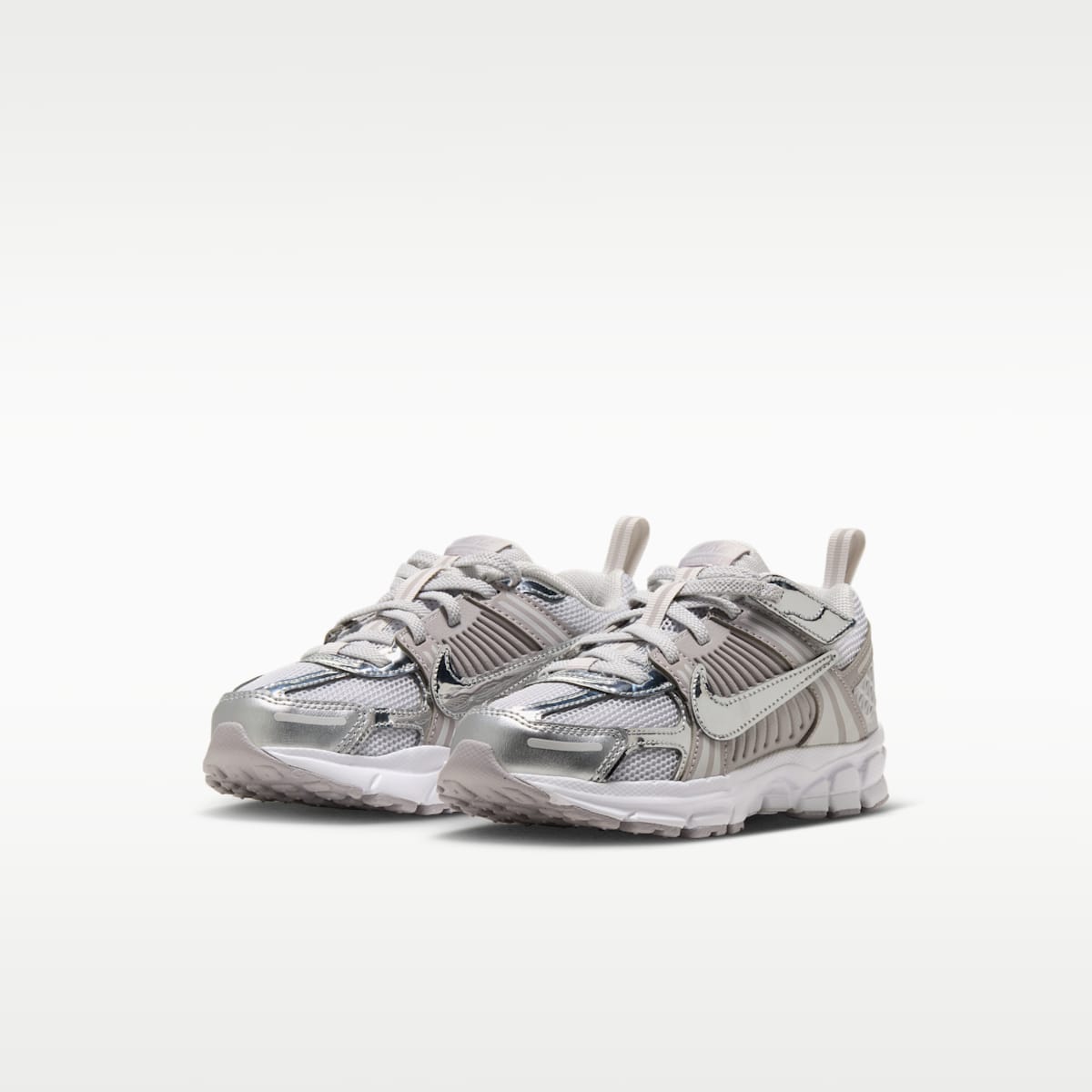 Nike Vomero 5 Little Kids' Shoes with Reflective Accents - Vast Grey/Silver Lilac/White/Metallic Silver