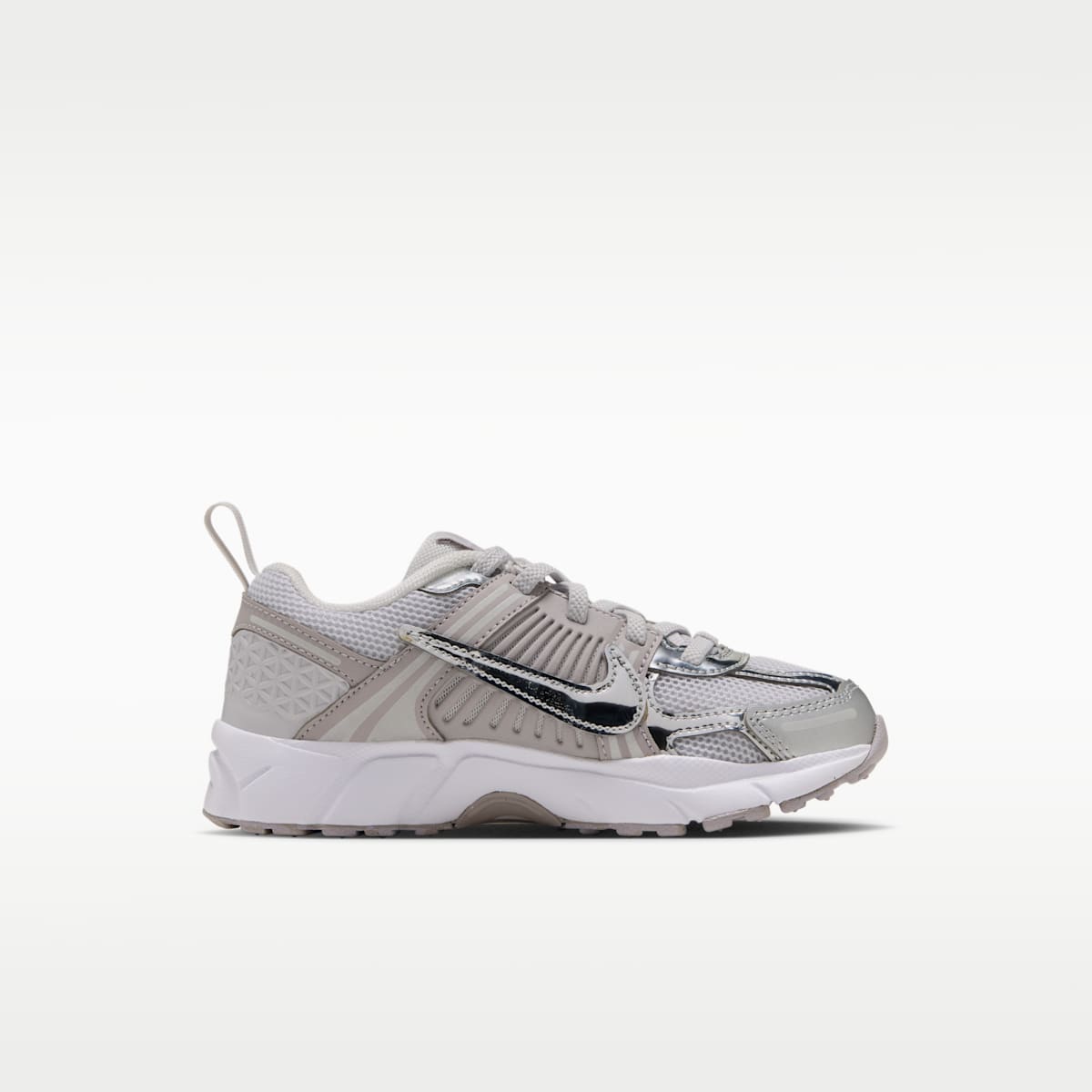 Nike Vomero 5 Little Kids' Shoes with Reflective Accents - Vast Grey/Silver Lilac/White/Metallic Silver