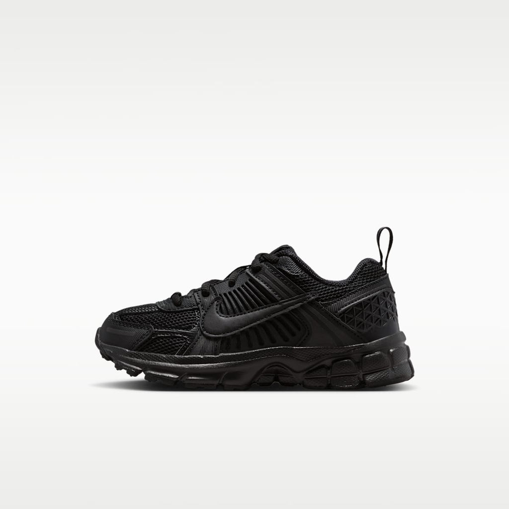 Nike Vomero 5 Little Kids' Shoes (Classic laces) - Black/Black