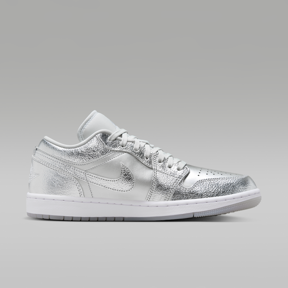 Air Jordan 1 Low SE Women's Shoes - Metallic Silver/Wolf Grey/White/Photon Dust