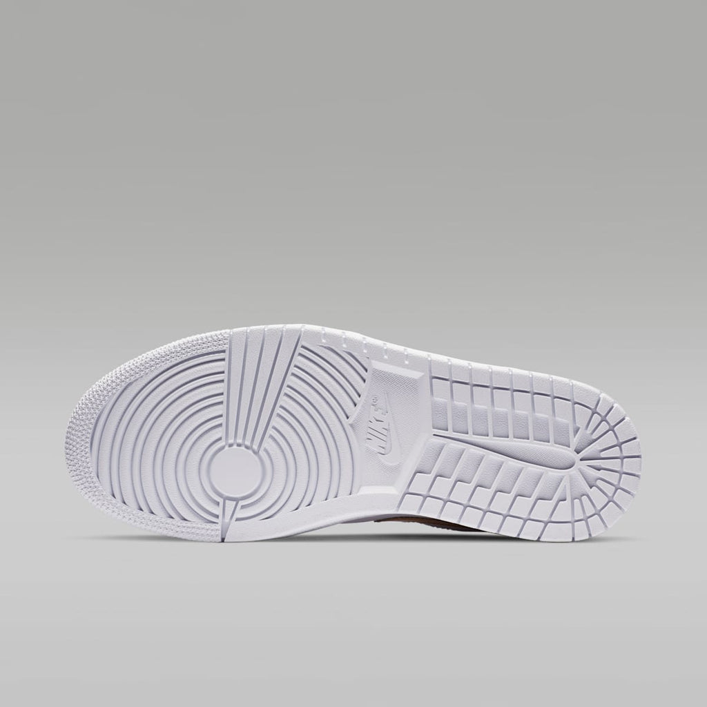 Air Jordan 1 Low SE Women's Shoes - White/White/Metallic Gold - Image 2