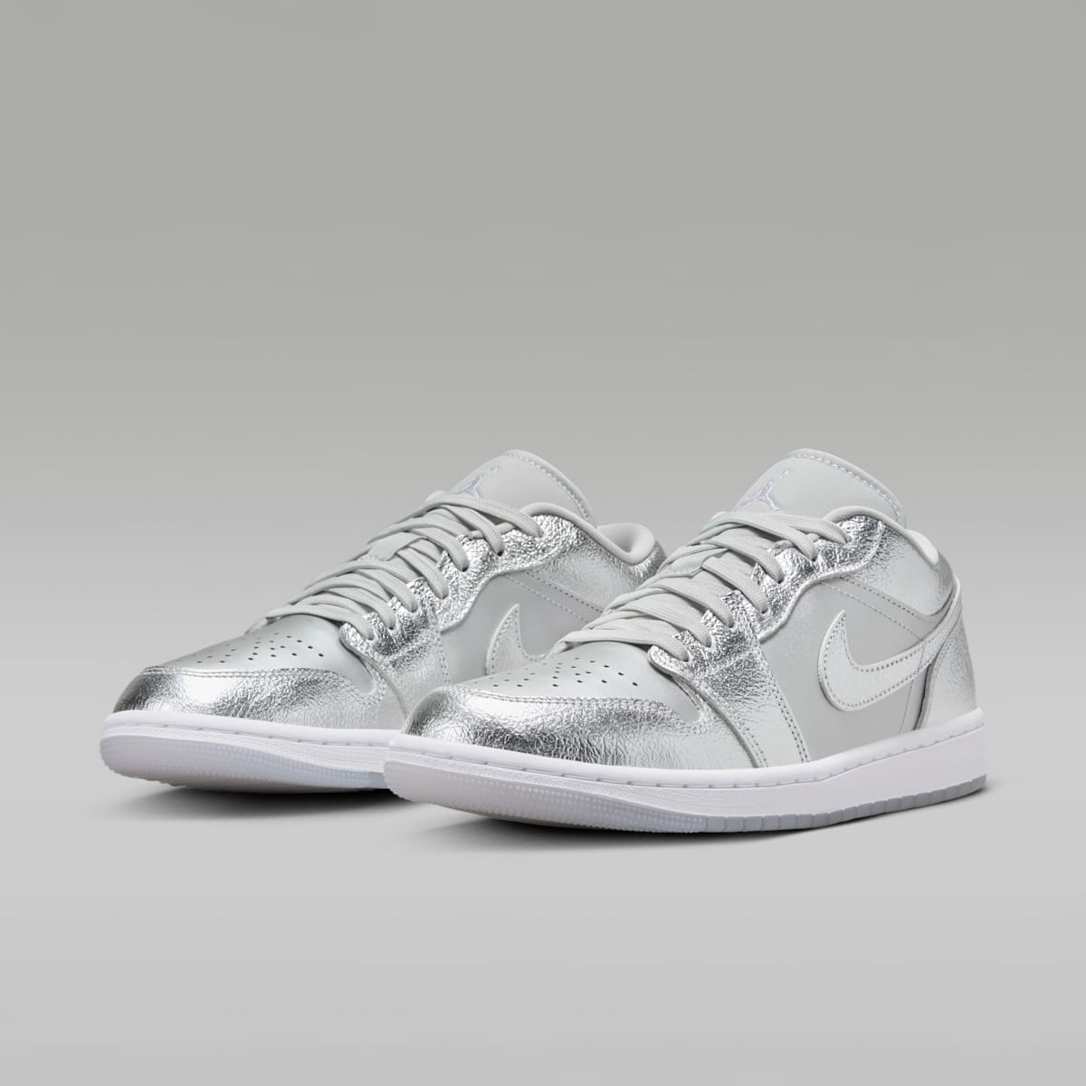 Air Jordan 1 Low SE Women's Shoes - Metallic Silver/Wolf Grey/White/Photon Dust - Image 5