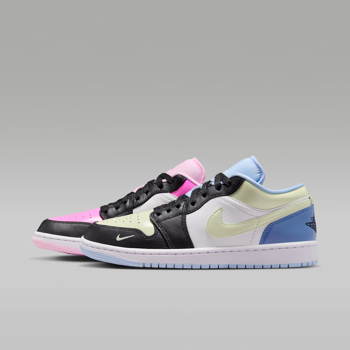 Air Jordan 1 Low SE Women's Shoes - Black/White/Pink Spell - Image 1