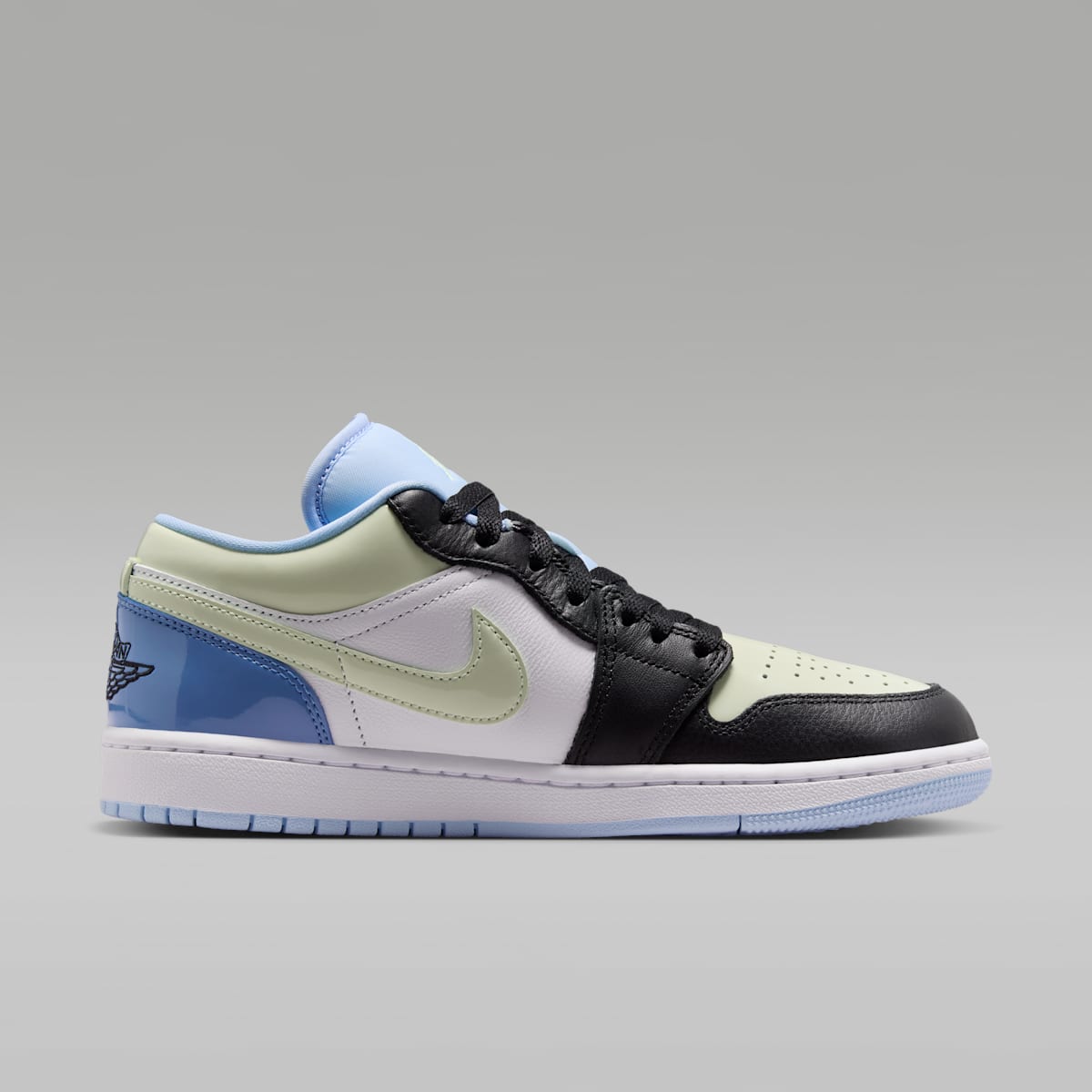 Air Jordan 1 Low SE Women's Shoes - Black/White/Pink Spell