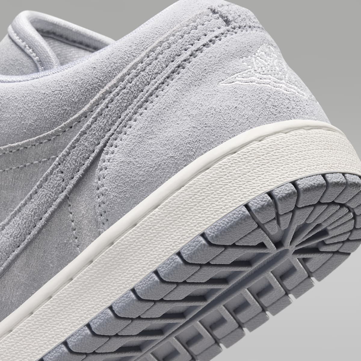 Air Jordan 1 Low SE Women's Shoes - Obsidian Mist/Wolf Grey/Summit White/Obsidian Mist - Image 8