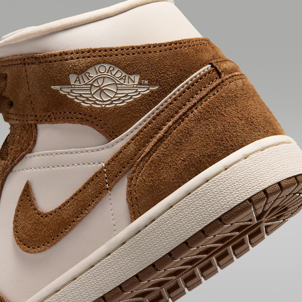 Air Jordan 1 Mid Women's Shoes - Light British Tan/Chalk - Image 8