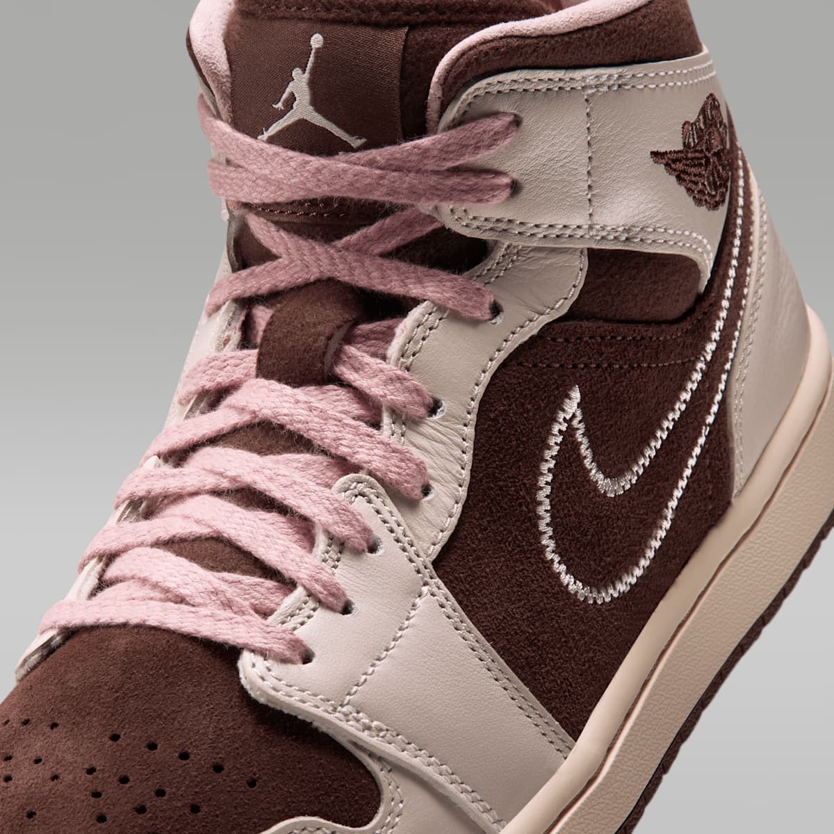 Air Jordan 1 Mid SE Women's Shoes - Cacao Wow/Rust Pink/Pearl White - Image 7