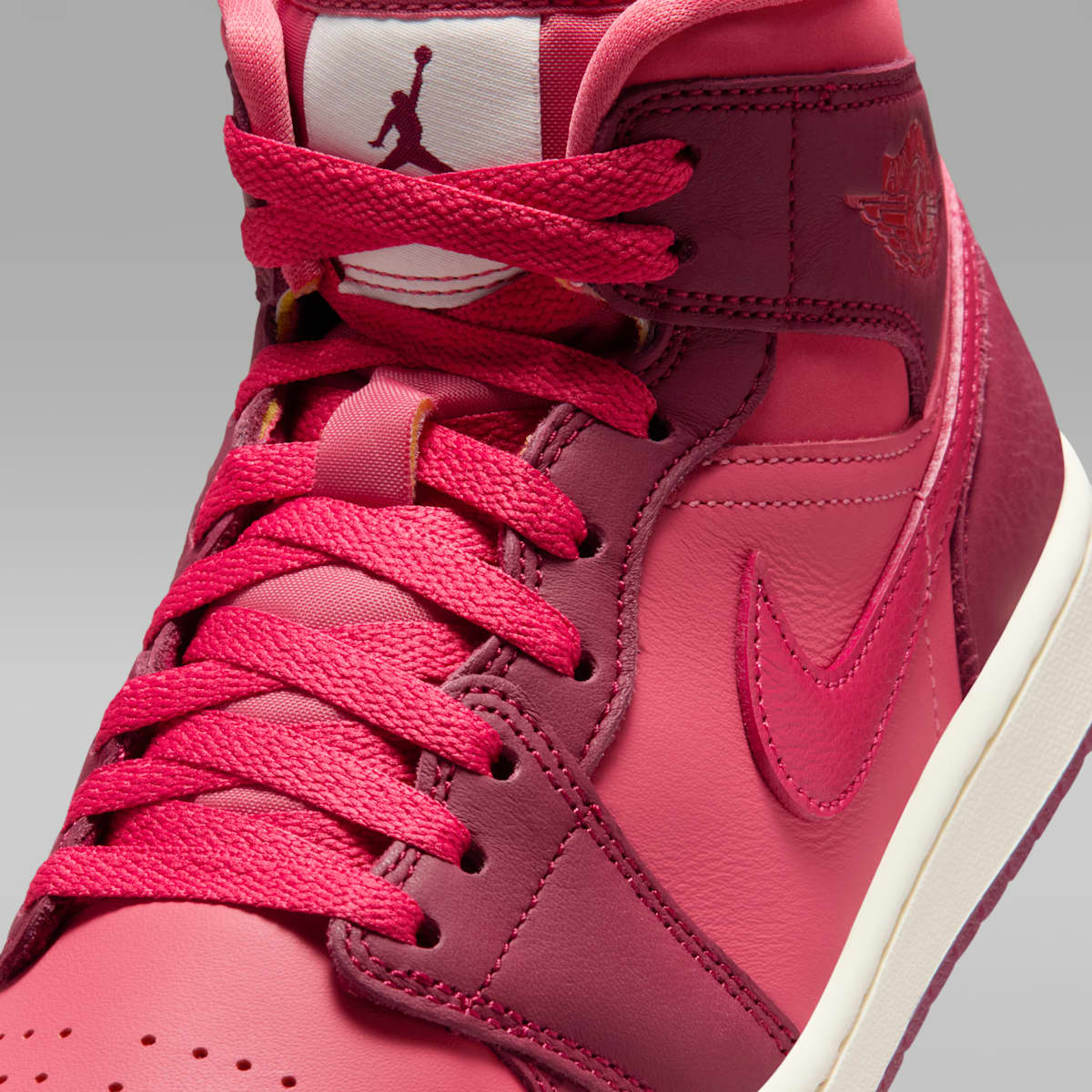 Air Jordan 1 Mid SE Women's Shoes - Team Red/Pueblo Red/Pale Ivory/Sierra Red - Image 7