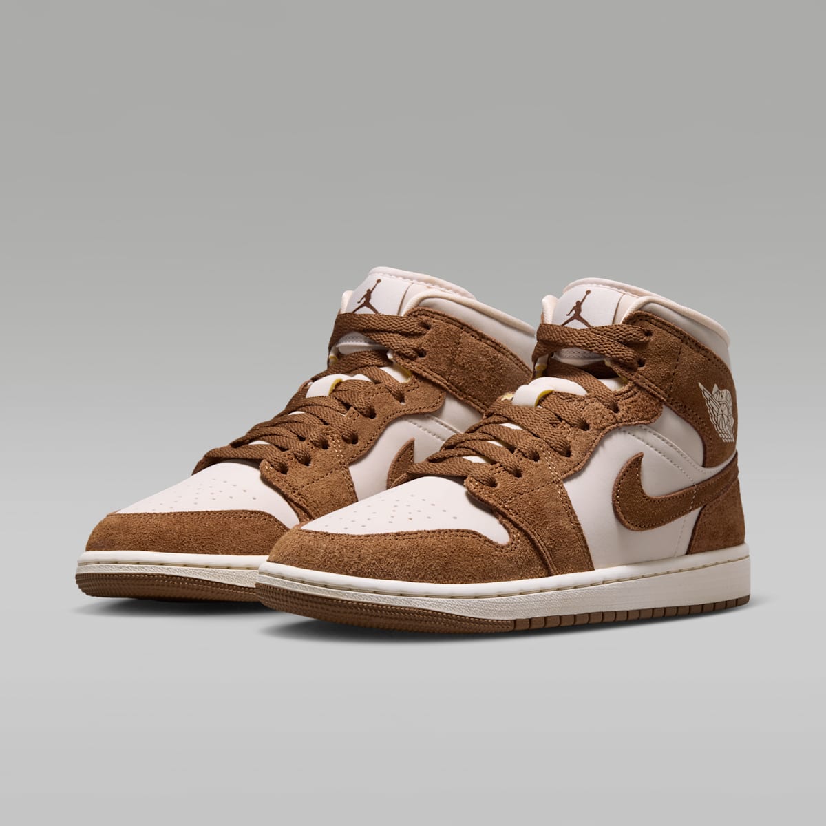 Air Jordan 1 Mid Women's Shoes - Light British Tan/Chalk - Image 5