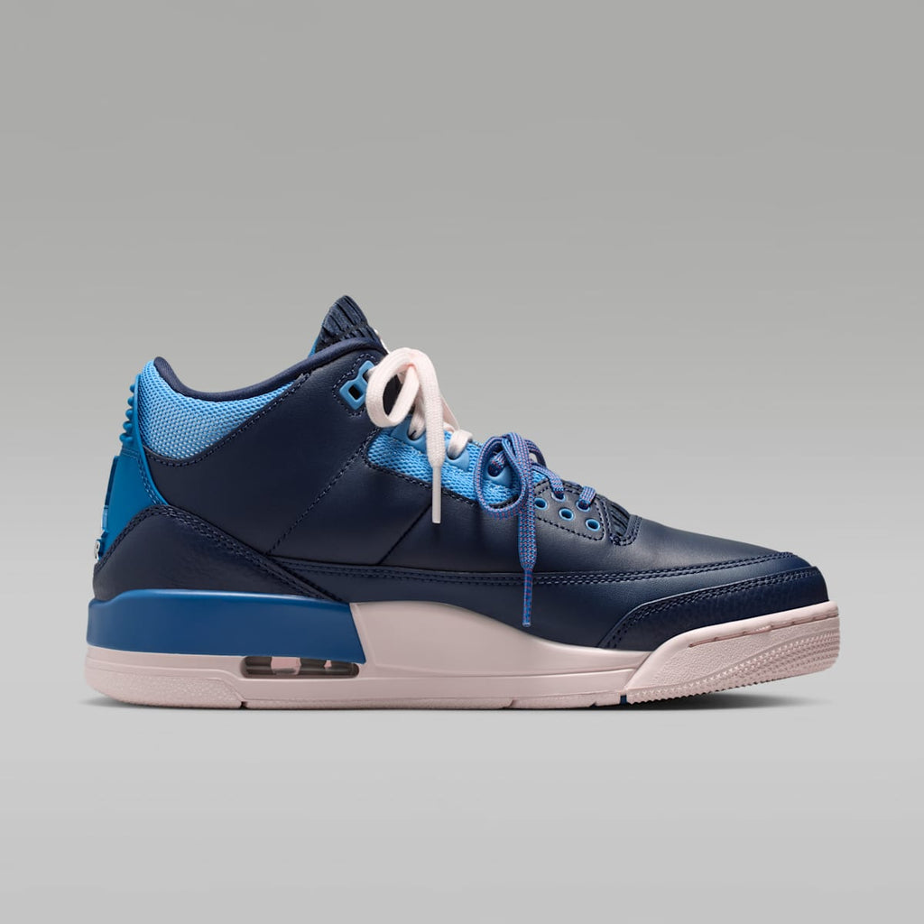 Air Jordan 3 Retro "Sport Renaissance" Women's Shoes - Obsidian/Track Red/Chalk/Chalk - Image 3