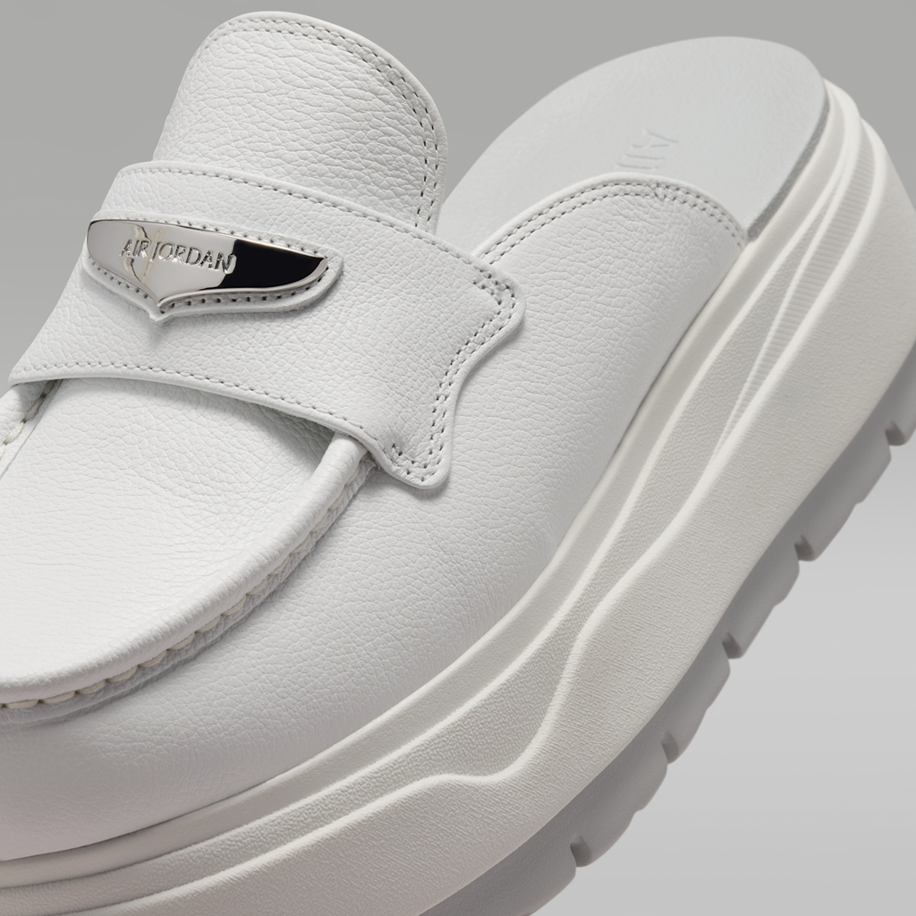 Air Jordan Mule Women's Shoes - Summit White/Vast Grey/Metallic Silver