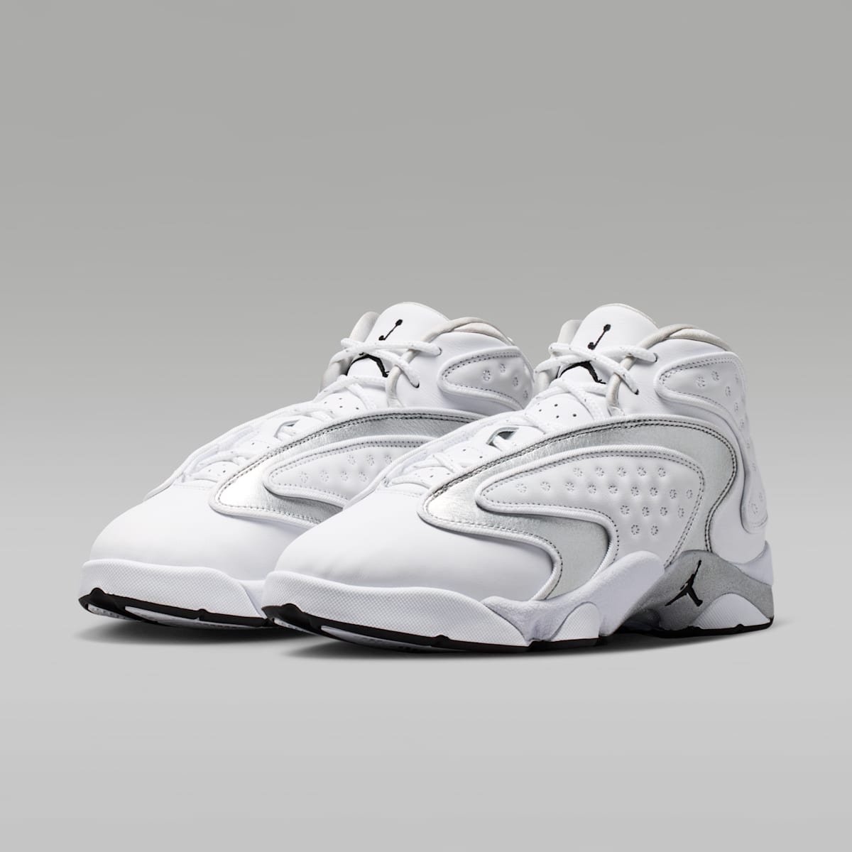 Air Jordan OG Women's Shoes - White/Black/Metallic Silver - Image 5
