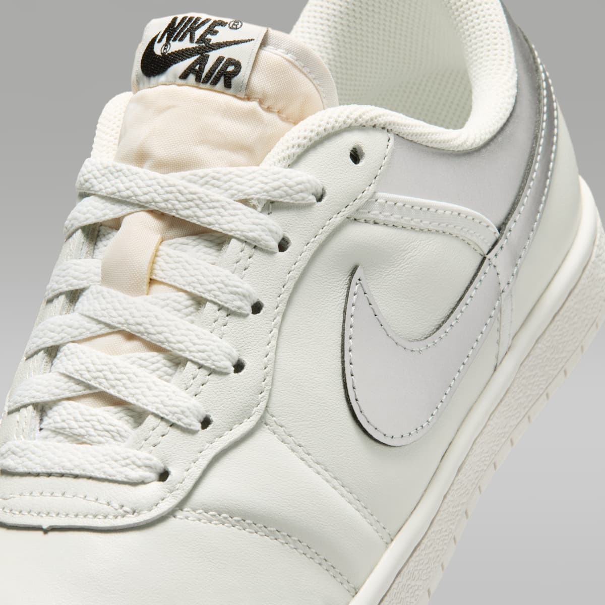 Air Jordan Skyline Low Women's Shoes - Swan/Black/Metallic Silver - Image 7