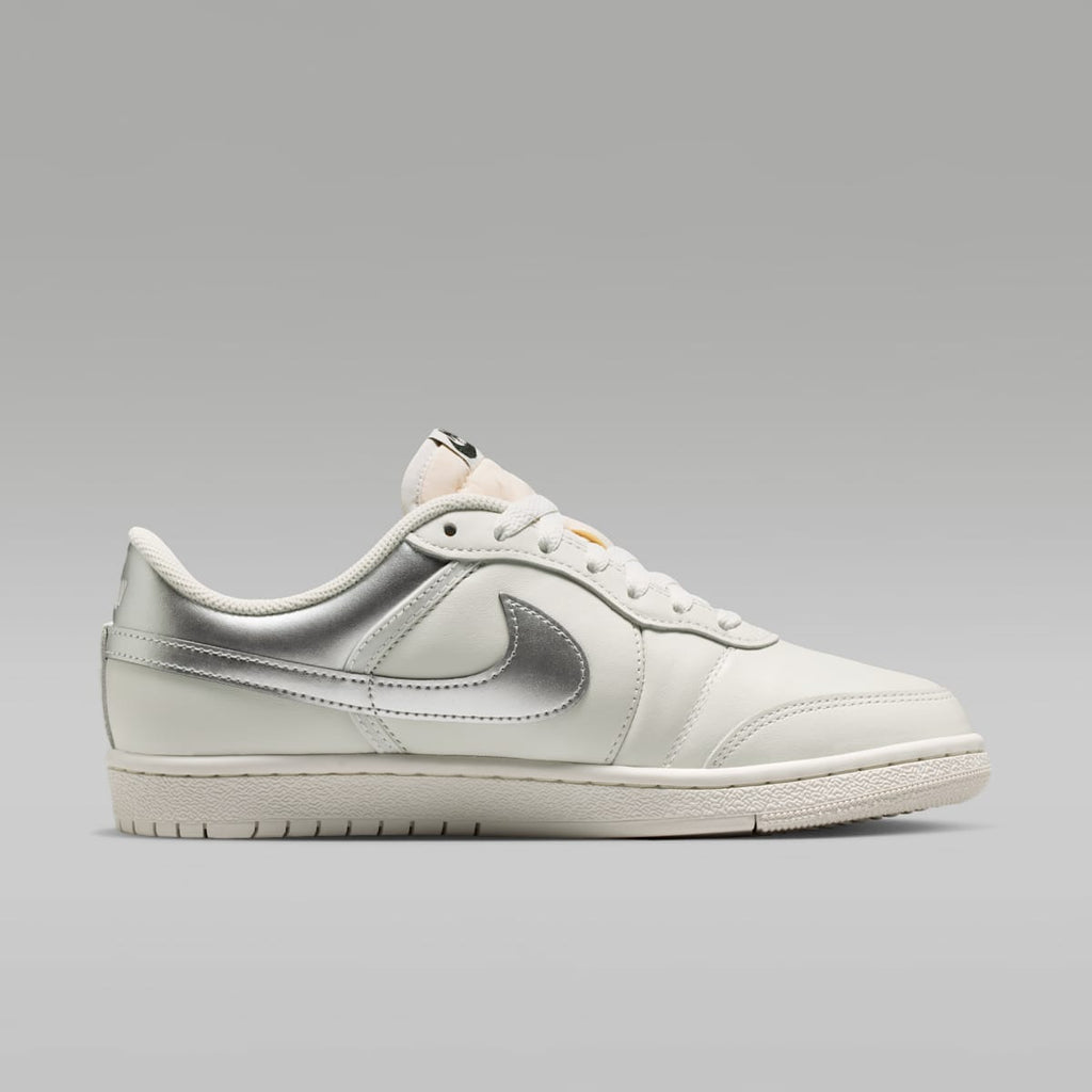 Air Jordan Skyline Low Women's Shoes - Swan/Black/Metallic Silver - Image 3