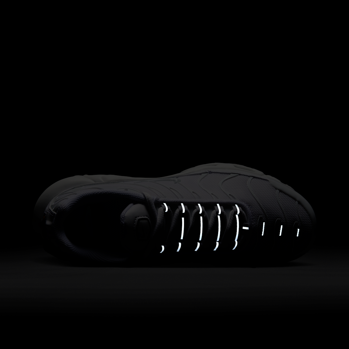 Nike Air Max Plus Women's Shoes - White/Pure Platinum/White