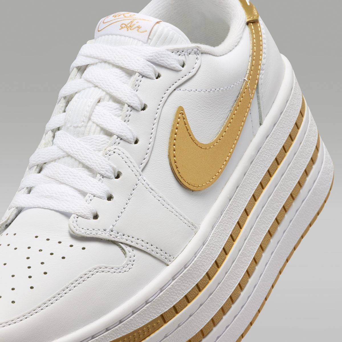 Air Jordan 1 Triple Stack SE Women's Shoes - White/Metallic Gold/White