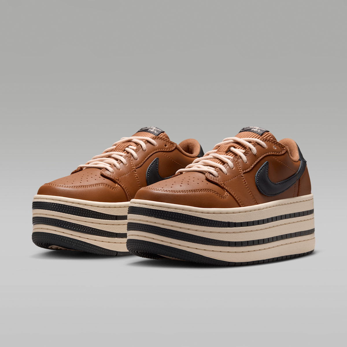 Air Jordan 1 Triple Stack SE Women's Shoes - Light British Tan/Metallic Gold