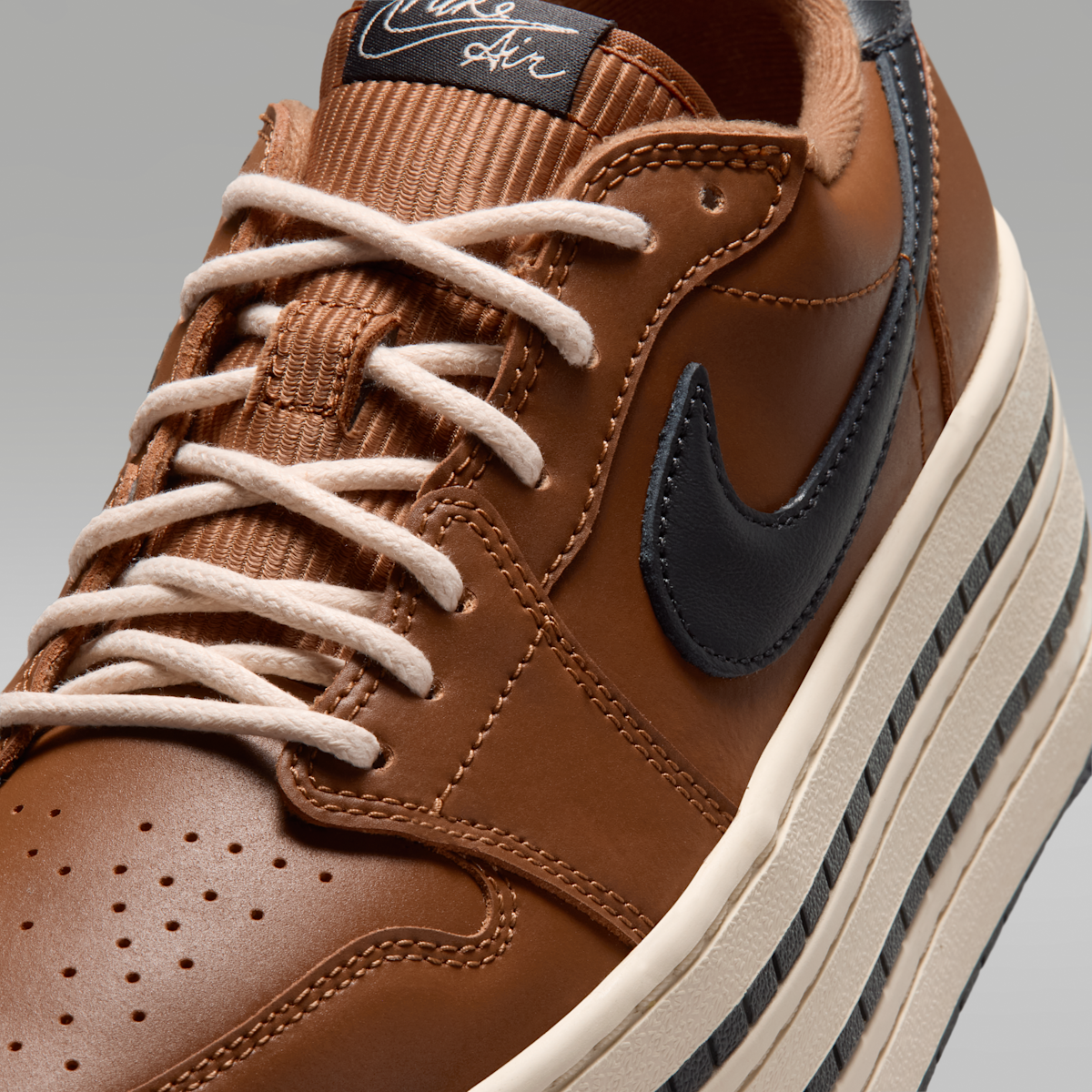 Air Jordan 1 Triple Stack SE Women's Shoes - Light British Tan/Metallic Gold