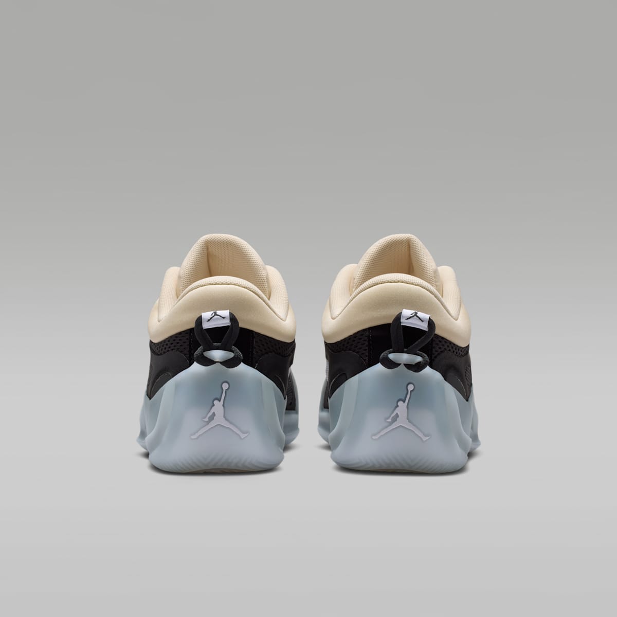 Women's Jordan Heir Series 2 "Precious Medals" Basketball Shoes - Pearl White/Black/Metallic Gold/White