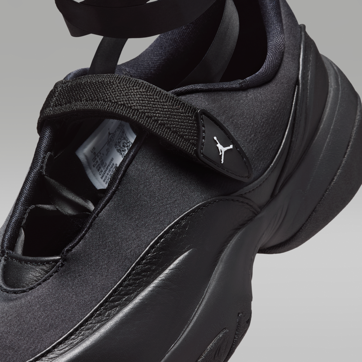 Jordan Pointe Women's Shoes - Black/Summit White/Anthracite