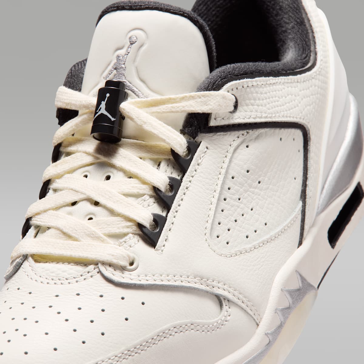Jordan Sixty Plus Low Women's Shoes - Sail/Black/Swan/Metallic Silver - Image 7