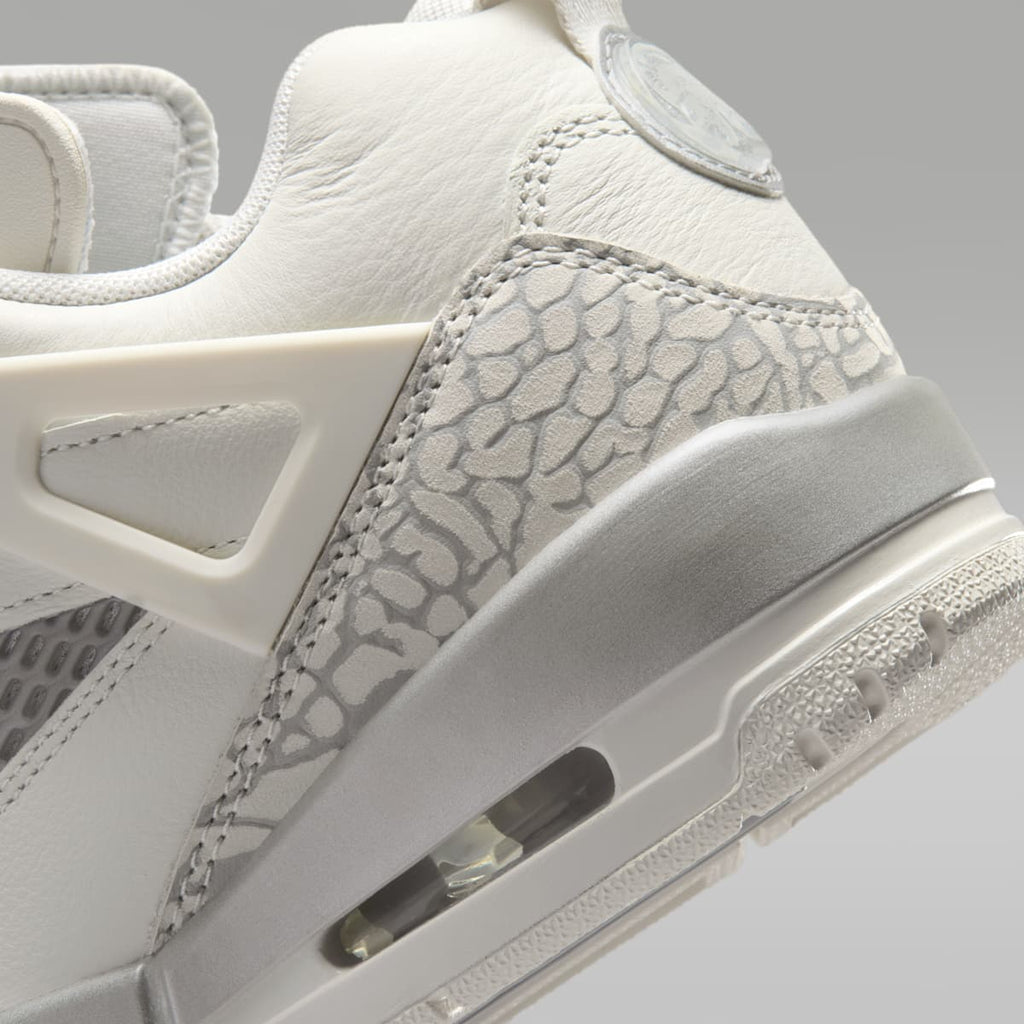 Jordan Spizike Low Women's Shoes - Swan/Wolf Grey/Metallic Silver
