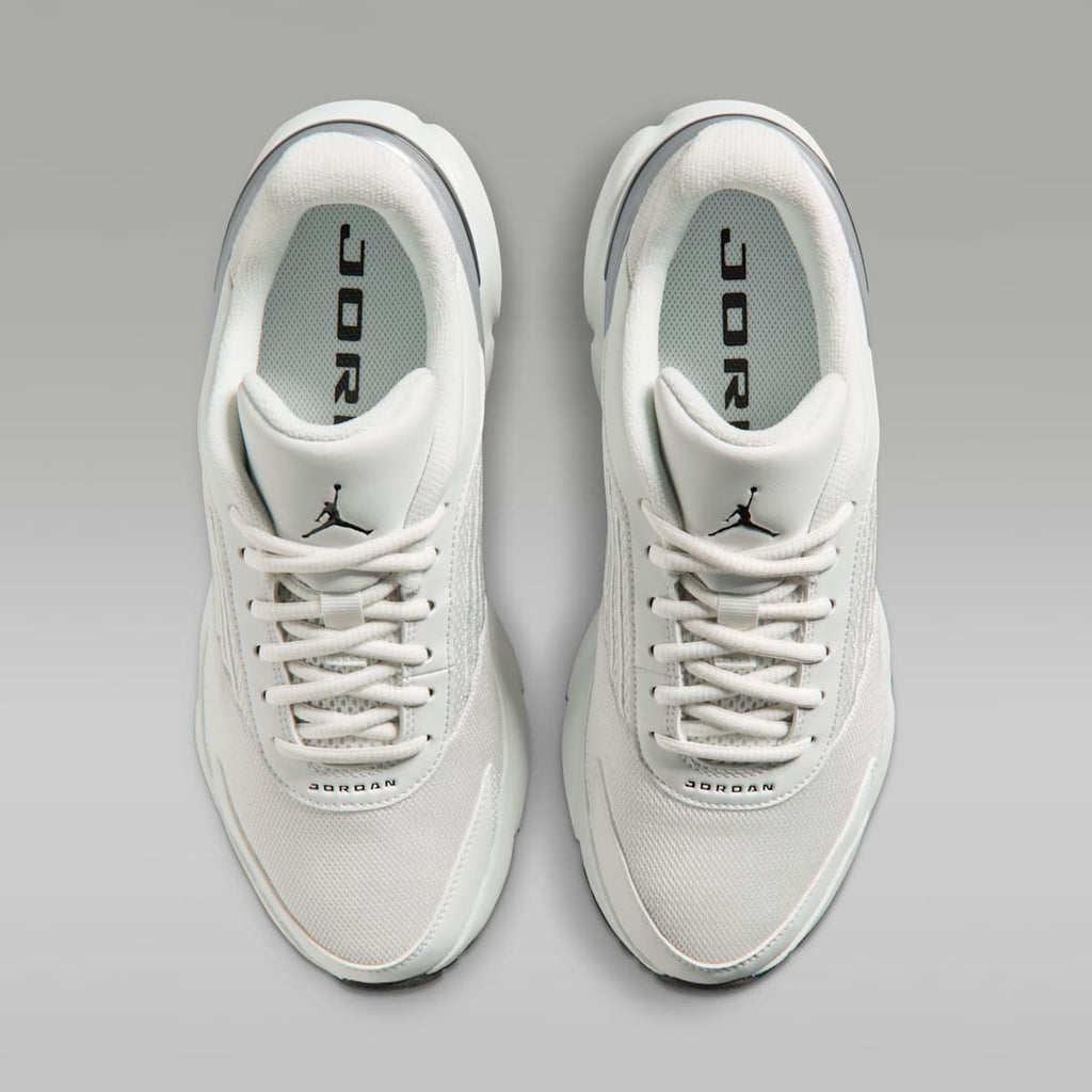 Jordan Trunner Flow Women's Shoes - Summit White/Metallic Silver/Black - Image 4