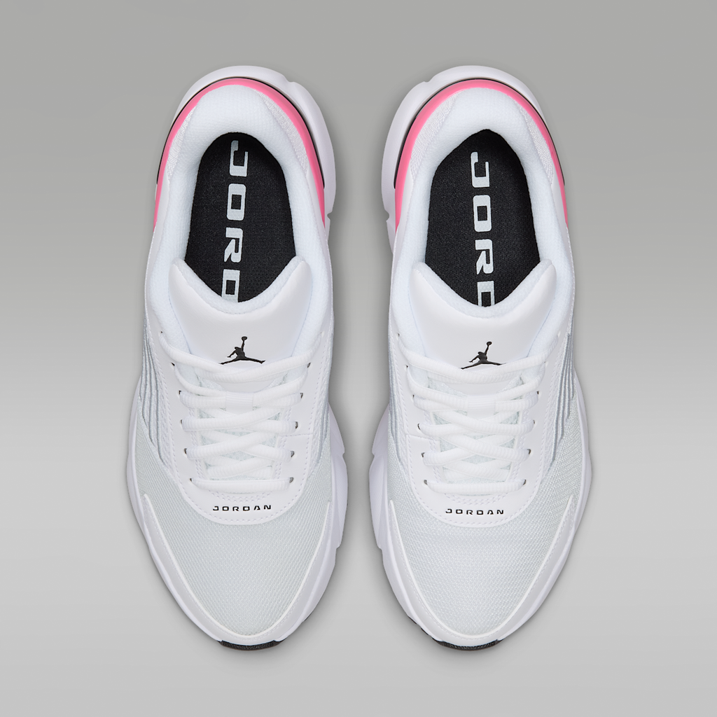 Jordan Trunner Flow Women's Shoes - White/Black/Pure Platinum/Pinksicle