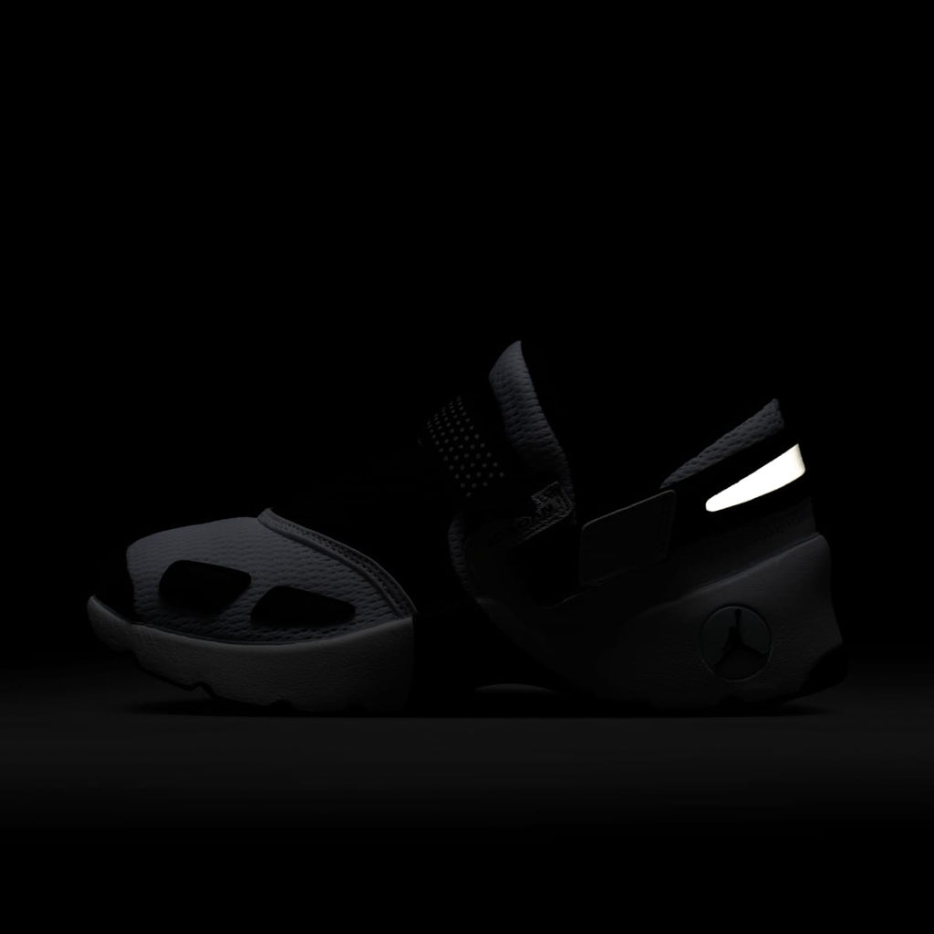 Jordan Trunner LX Women's Shoes - White/Reflective Silver/Black - Image 9