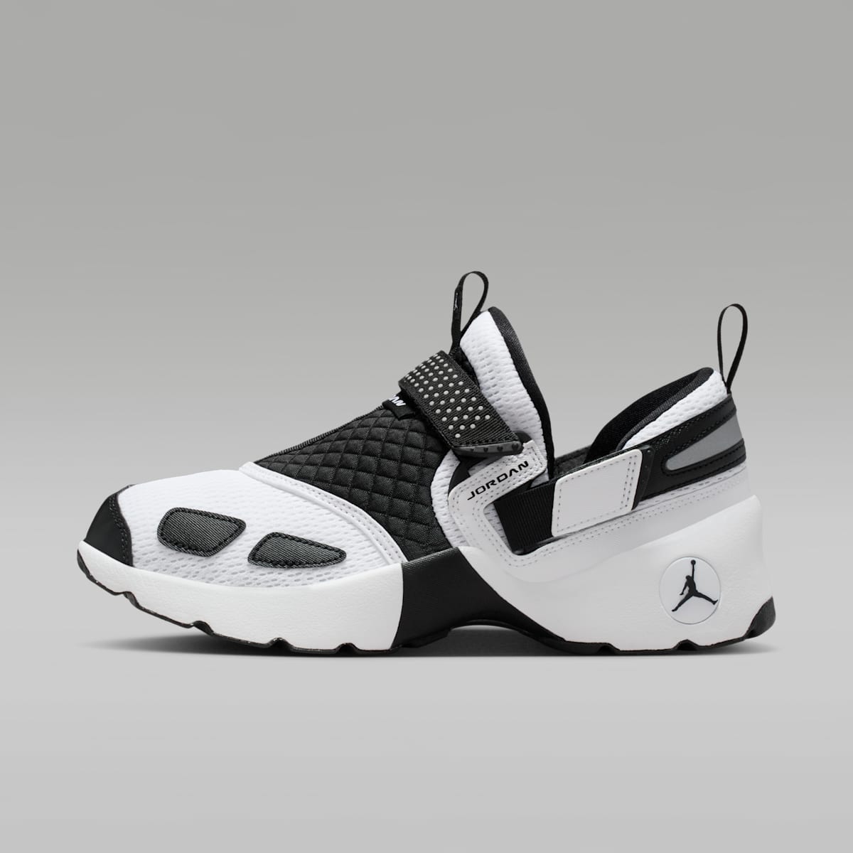 Jordan Trunner LX Women's Shoes - White/Reflective Silver/Black