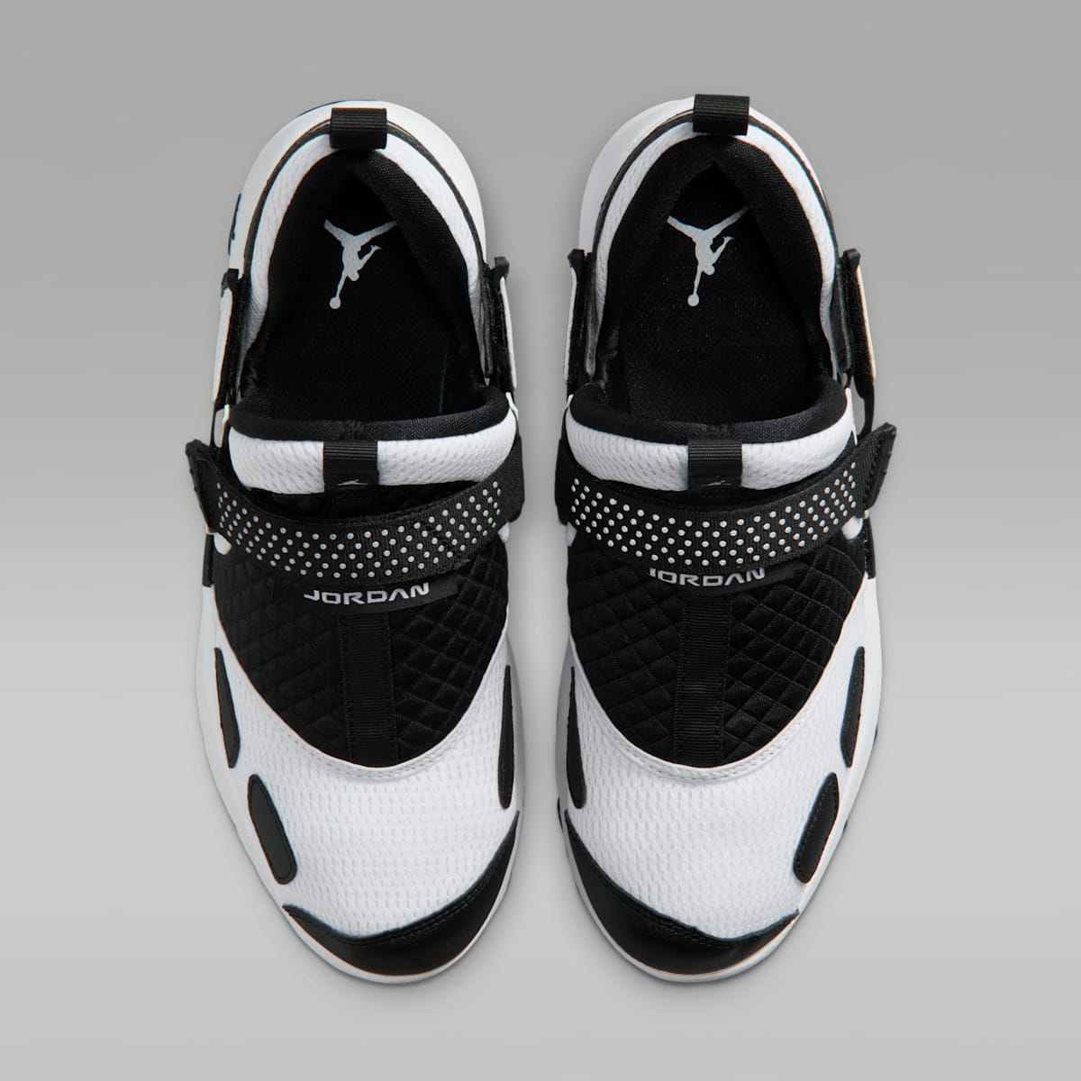 Jordan Trunner LX Women's Shoes - White/Reflective Silver/Black
