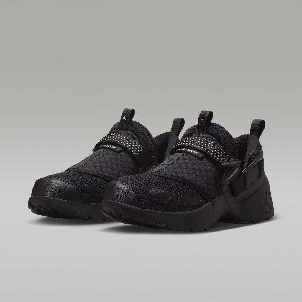 Jordan Trunner LX Women's Shoes - Black/Black/Black - Image 5