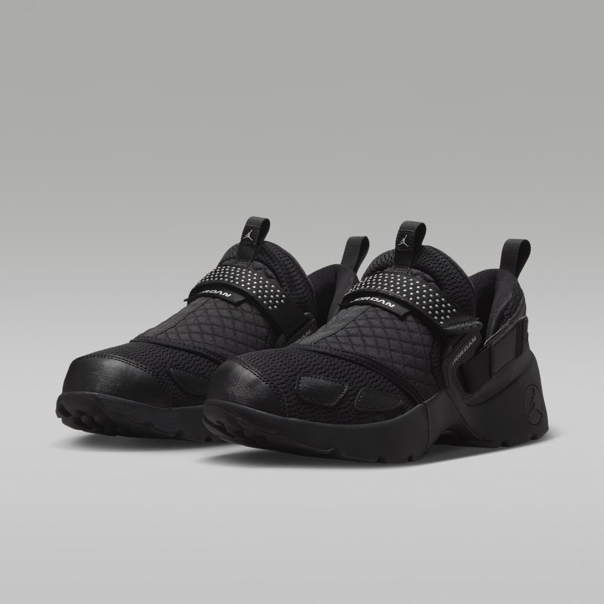 Jordan Trunner LX Women's Shoes - Black/Black/Black - Image 5