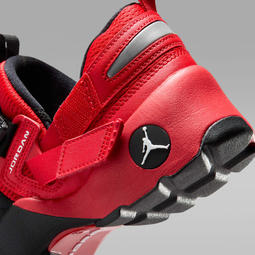 Jordan Trunner LX Women's Shoes - Black/University Red/Reflective Silver/Sail