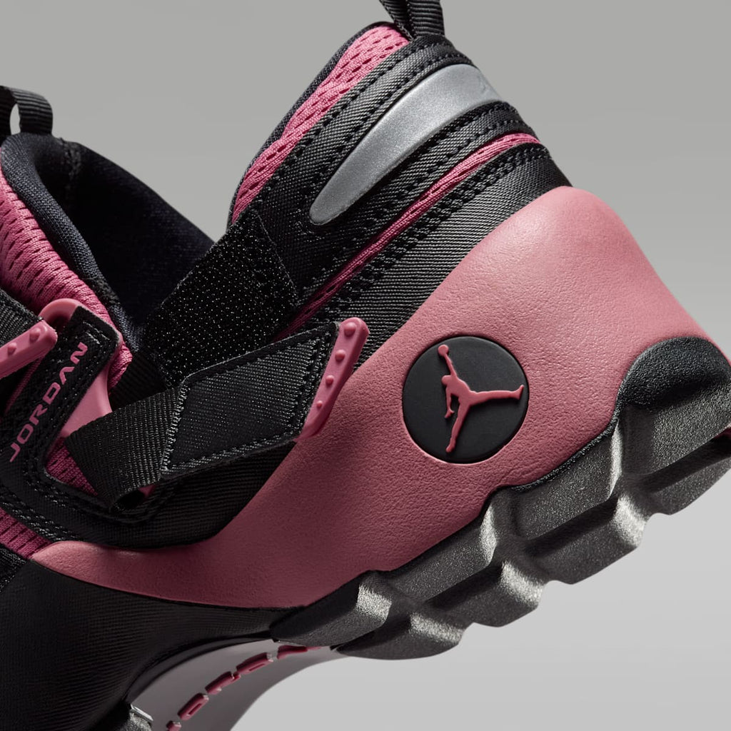 Jordan Trunner LX Women's Shoes - Black/Reflective Silver/Desert Berry