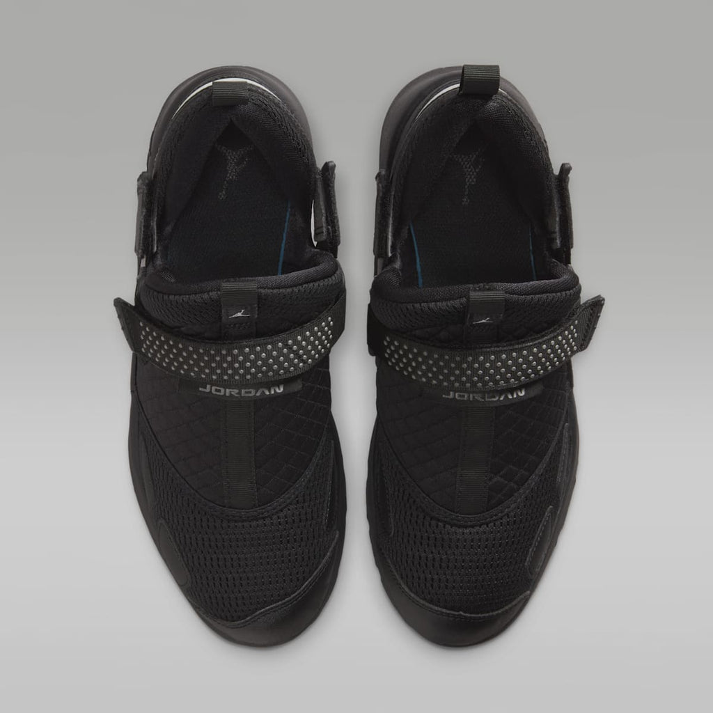 Jordan Trunner LX Women's Shoes - Black/Black/Black - Image 4