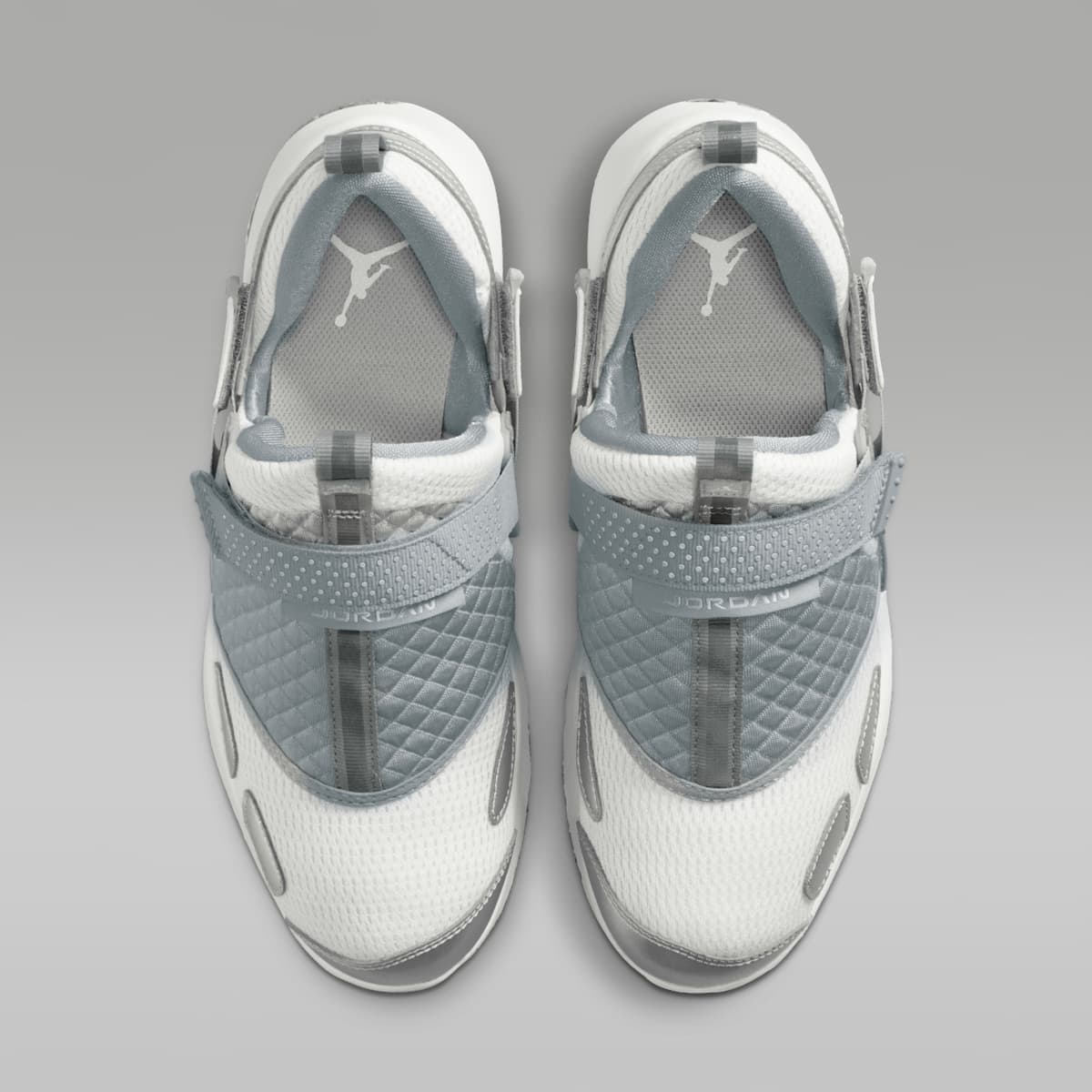 Jordan Trunner LX Women's Shoes - Wolf Grey/Reflective Silver/Summit White