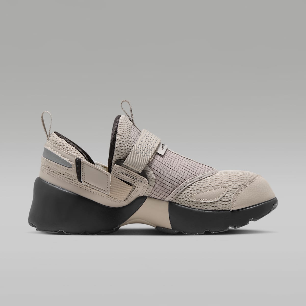 Jordan Trunner LX Women's Shoes - Cream II/Bright Citron/Reflective Silver/Velvet Brown - Image 3