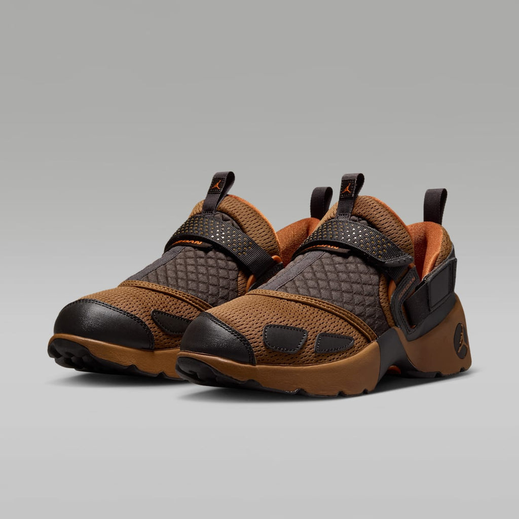 Jordan Trunner LX Women's Shoes - Light British Tan/Reflective Silver/White/Desert Orange - Image 5