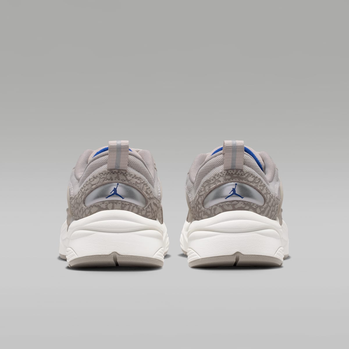 Jordan Trunner O/S Women's Shoes - Gamma Grey/Enigma Stone/Sail/Old Royal - Image 6