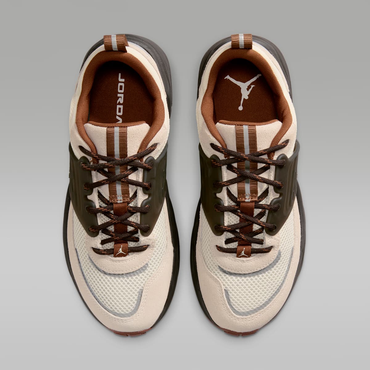 Jordan Trunner O/S Women's Shoes - Soft Pearl/Shadow Brown/Reflective Silver/Light British Tan - Image 4
