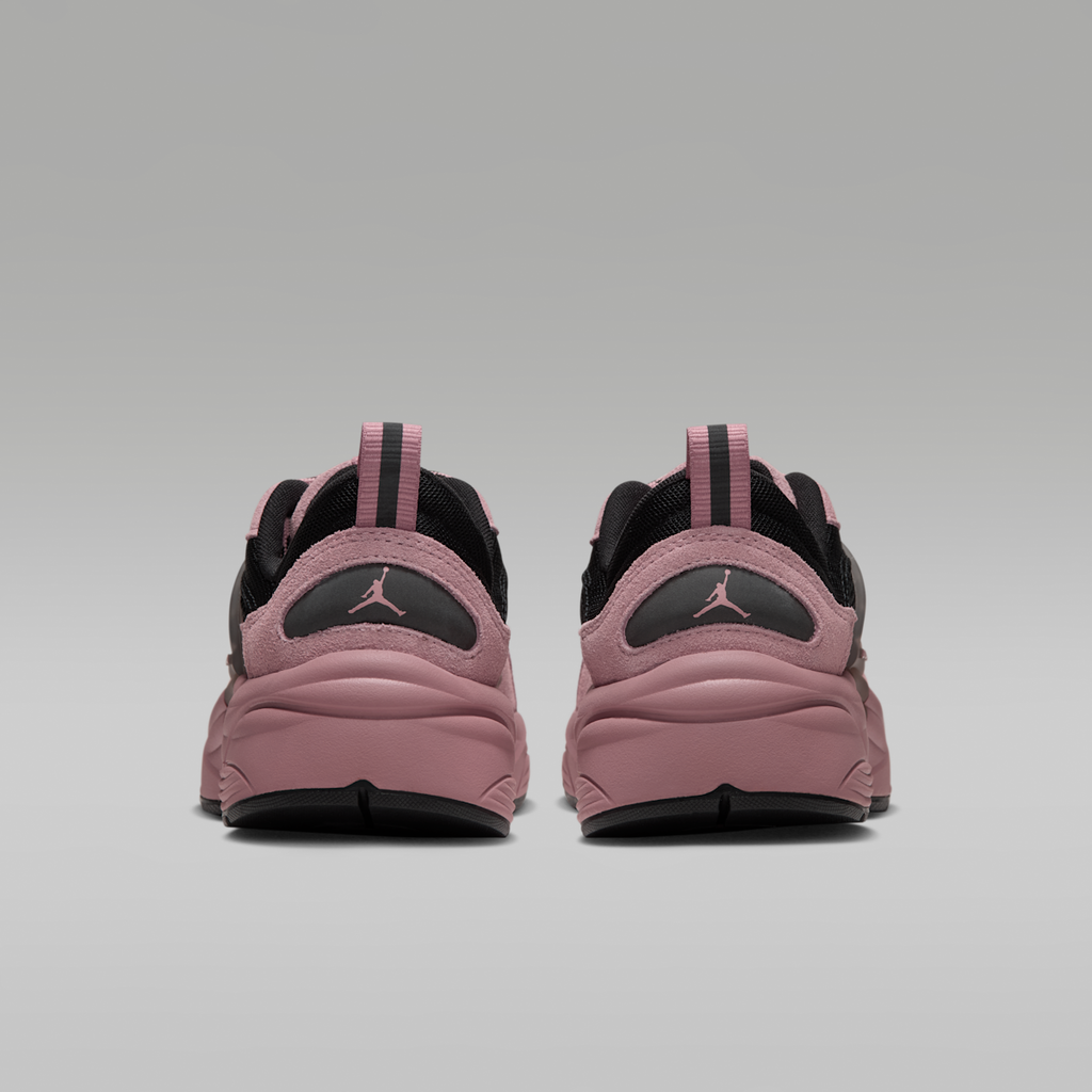 Jordan Trunner O/S Women's Shoes - Rust Pink/Black