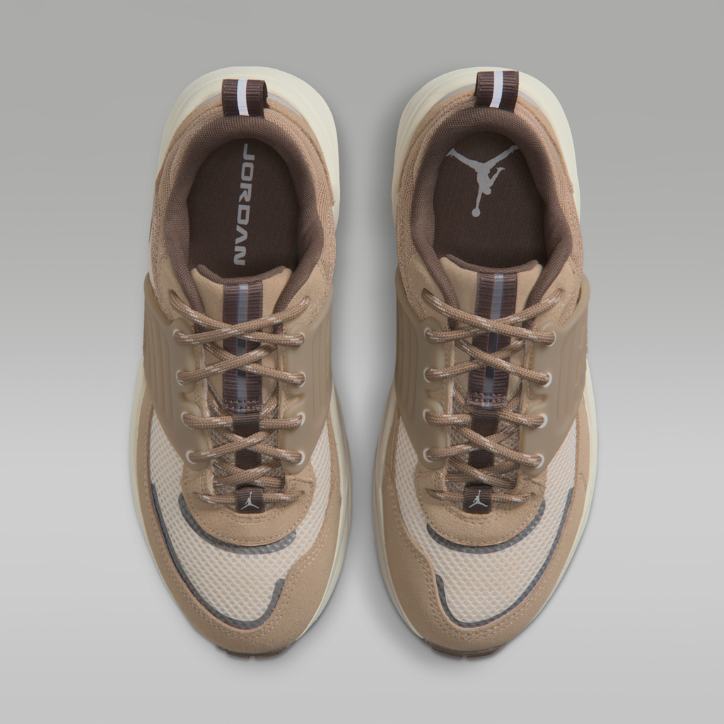 Jordan Trunner O/S Women's Shoes - Khaki/Reflect Silver/Pale Ivory