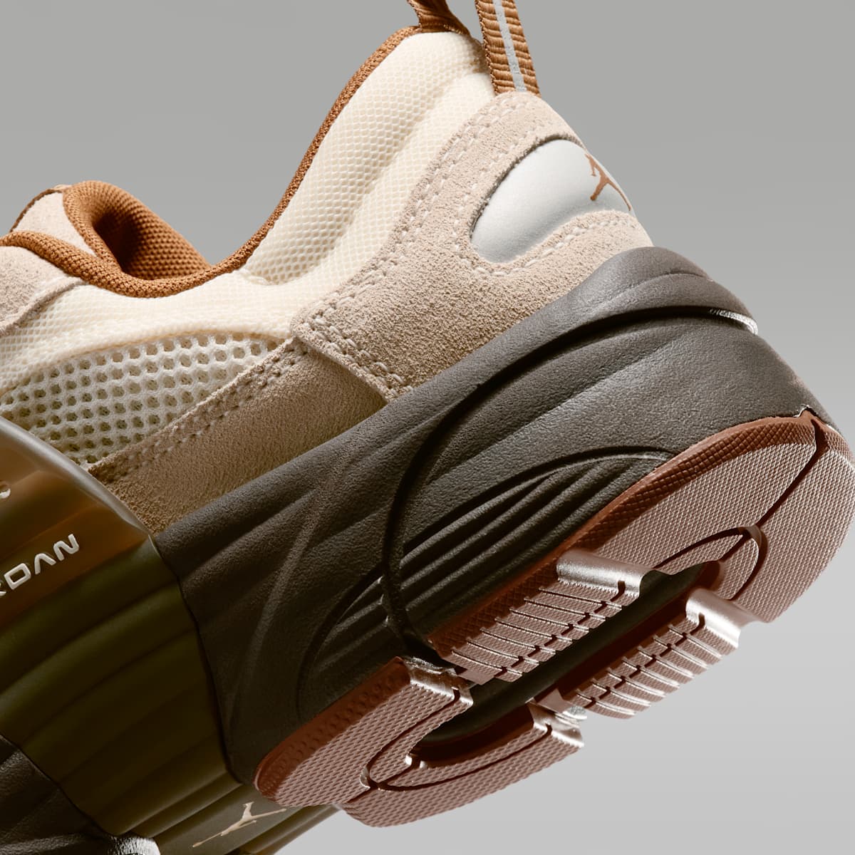 Jordan Trunner O/S Women's Shoes - Soft Pearl/Shadow Brown/Reflective Silver/Light British Tan - Image 8